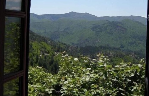 Moissac-Vallee-Francaise Apartment | Nice self catering cottage - holiday rental in the Cevennes with great views