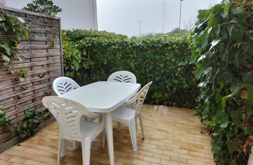 Montpellier Apartment | Nice studio located in a residence on the corniche of Sète
