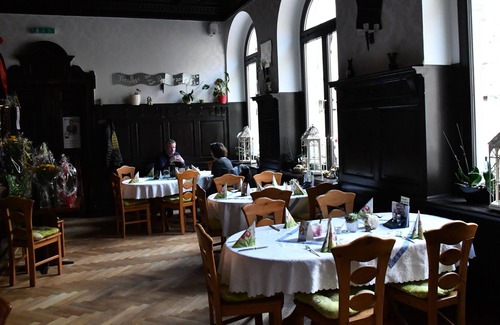 Crimmitschau Apartment | Nice top floor apartment in the center