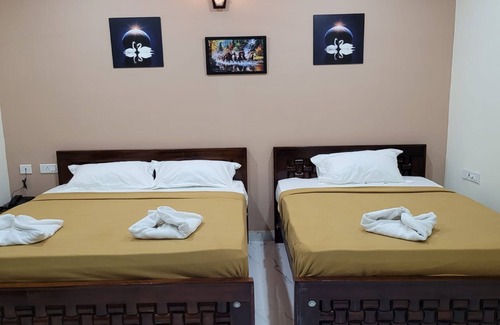 Tindivanam Hotel | Nilton Bay Residency
