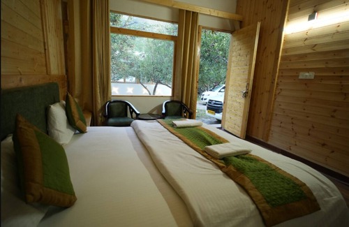 Bhatwari Hotel | Nine Apple Resort Dharali Harsil