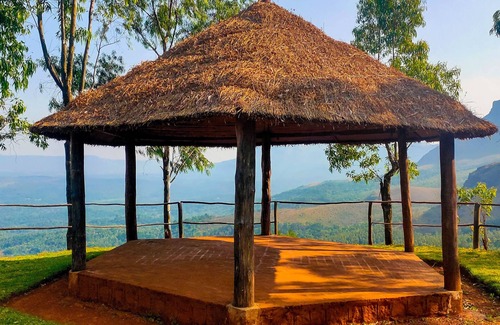 Tarikere Villa | Niraamaya Private Home Stay Chikmagalur