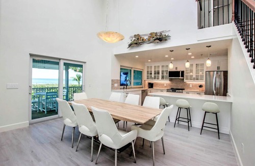 Wulfert House | Nirvana Beachfront 3 Bedroom/3 Bath House