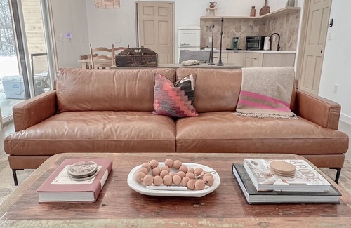 Rock Creek Cottage | No.1 Pinot Modern Cottage Heart of the Geneva Vineyards