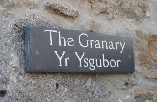 Capel Coch House | No 1 The Granary
