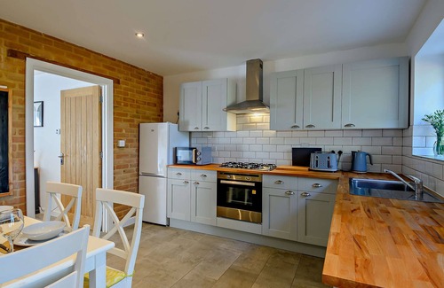 Foxley House | No.6 Deer Glade - Two Bedroom House, Sleeps 4