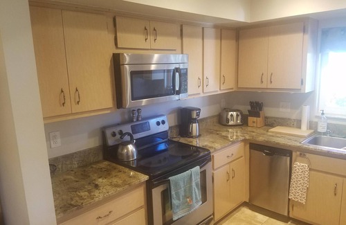 Disston Heights House | NO LONGER AVAILABLE, VRBO WON'T DELETE IT AS A LISTING. Fox Hollow
