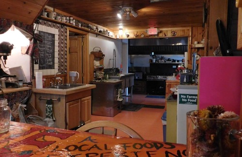 Rumford Center Hotel | No View Farm Inn & Bakery