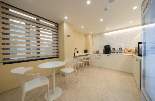 Sang-dong Hotel | No25 Hotel Songnae Station