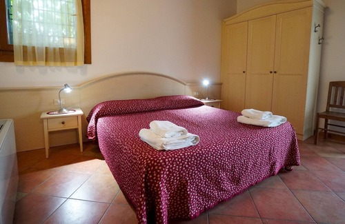 Longare Apartment | Noci apartment with two bedrooms and one bathroom on the first floor (apartment 3)