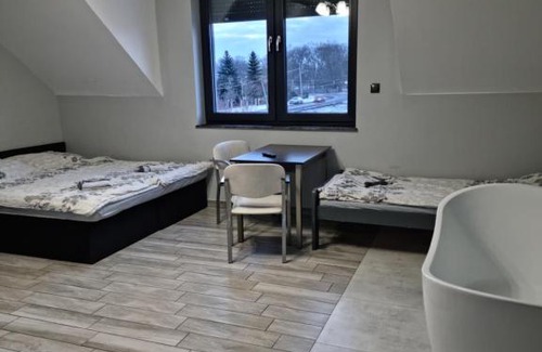 Lodz Voivodeship House | Noclegi 24/h Leszczynek