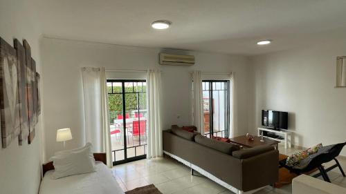 Olhos D'Agua House | Noly by Check-in Portugal