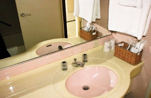 Higashimurayama Hotel | Nonsmoking Double Parking Separate fee 550 yen per car tax included/Higashimurayama Tokyo