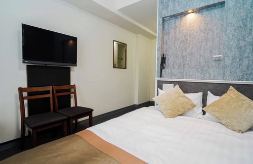Kita Ward Hotel | NonsmokingDouble corner room 5 minutes walk /Okayama Okayama