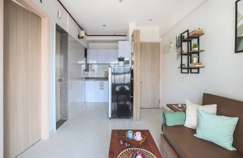 Santacruz East Apartment | Nook&Co - Khar East 1001
