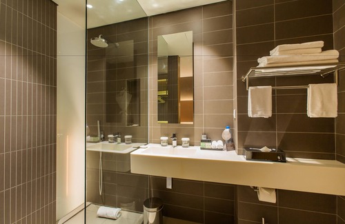 Conakry Hotel | Noom Hotel Conakry