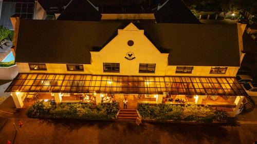 Noordhoek Hotel | Noordhoek Village Hotel