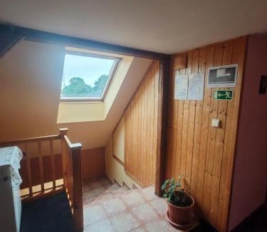 Hora Svateho Sebestiana House | Nord