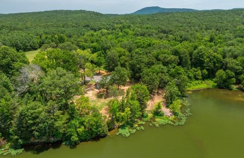 Russellville House | Nordin's LakeHouse, Lakefront Hideaway on Delaware Bay Sleeps 10