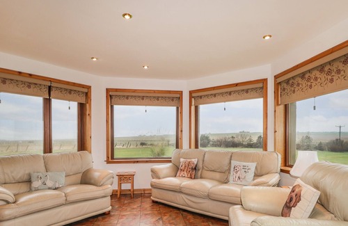 Wick Cottage | NORDWALL FARM, pet friendly, with pool in Wick, Caithness