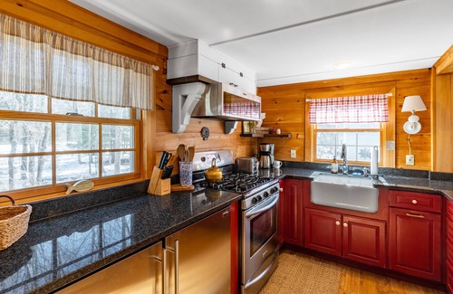 Poultney House | North Bay Sunsets and Lakeside Living Await!