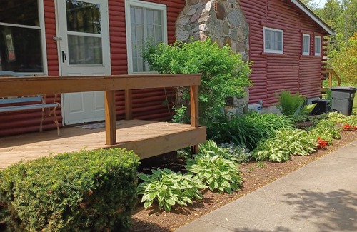 North Lakeport Cabin | North Lakeport Log Cabin- 200 Foot Stroll to Lake Huron Beach. n