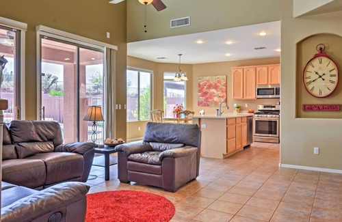 Tramonto House | North Phoenix Home w/Pool: Hike, Swim & Shop!