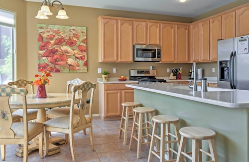 Tramonto House | North Phoenix Home w/Pool: Hike, Swim & Shop!