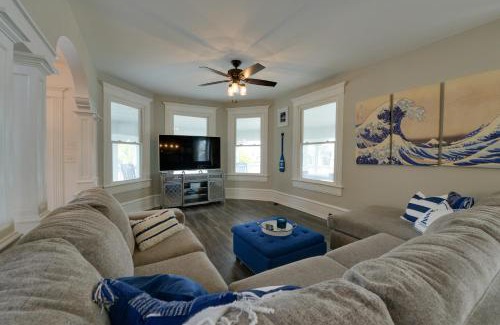 Cape May - Wildwood House | North Wildwood Home with Porch about 3 Blocks to Beach!