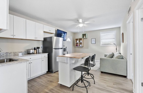 Arlington Apartment | Northeast Florida Retreat