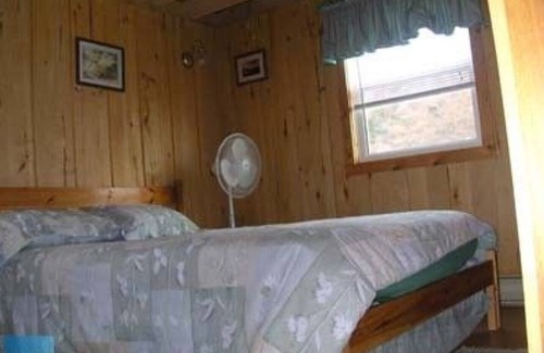 Elmira Cottage | Northside Cottage - 3 Bedroom - North Lake
