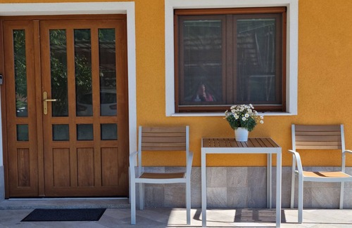 Kambresko Apartment | Nortra apartment no.1---comfortable for short or long term staying