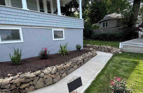 Norwalk Apartment | Norwalk/ New private studio, pet-friendly.