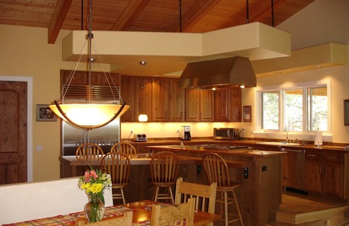 Durango House | Nothing But Compliments - n30 day minimum rental for 2025