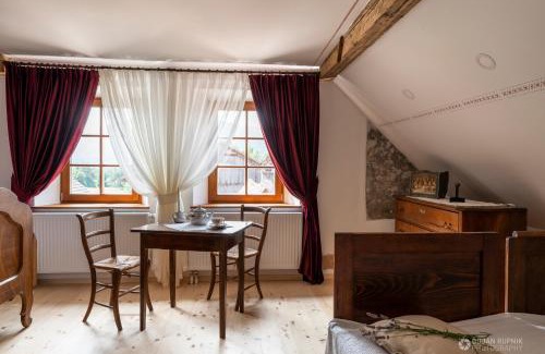 Cerknica House | Notranjska hiša - traditional country house, close to the world attraction Cerknica lake