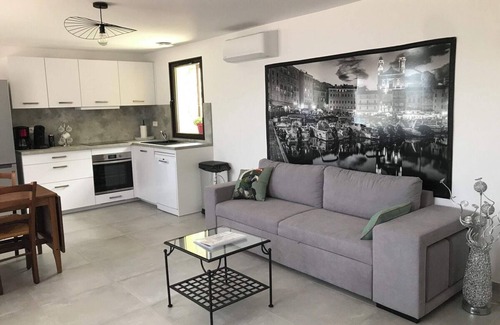 Manso Apartment | Nouveau en Balagne ! Logement 6 Pers. Clim, Piscine/jacuzzi, Terrain Pétanque