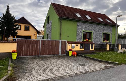Jencice Apartment | Nový a krásný apartmán v blízkosti Košťálova