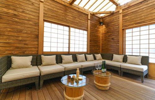 Higashishinsaibashi House | Now and then old villa Shinsaibashi sky garden cyp - Vacation STAY 24603v