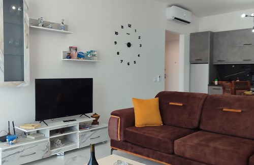 Sarande Apartment | nSea view apartment good location parking, free WiFi , complete for a long stayn