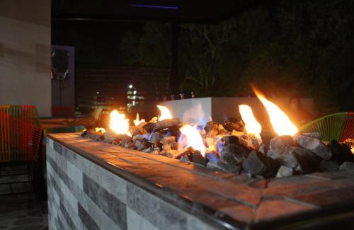 Silvania House | Nueva, Moderna casa en Silvania con Jacuzzi
