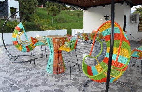 Silvania House | Nueva, Moderna casa en Silvania con Jacuzzi