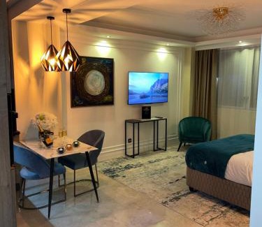 Centre Apartment | NUITS D'HERMES & Spa
