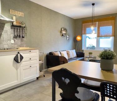 Neuoetting Apartment | NUMMER EiNS