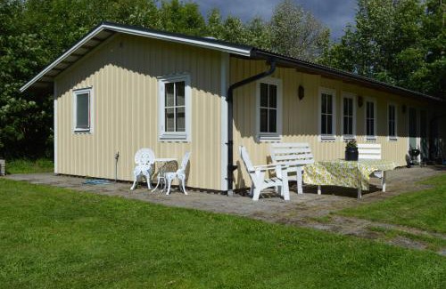 Bonassund Villa | Nyrenoverat gårdshus på havstomt med hög standard