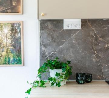Bonassund Villa | Nyrenoverat gårdshus på havstomt med hög standard