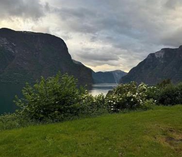 Aurland House | Nyrestaurert hus fra 1700-tallet