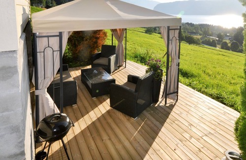 Innvik House | Nystova by Interhome