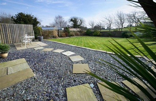 Llanengan House | Nyth y Wennol - Two Bedroom House, Sleeps 4