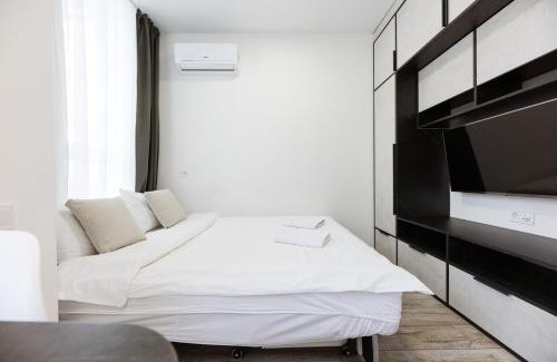 Svyatoshyns'kyi District Apartment | Nyvky Like Home - Нивки Парк - Студія 40-2