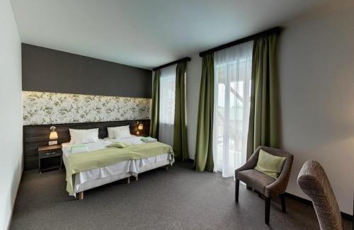 Szigetszentmiklos Hotel | Oázis Wellness Panzio